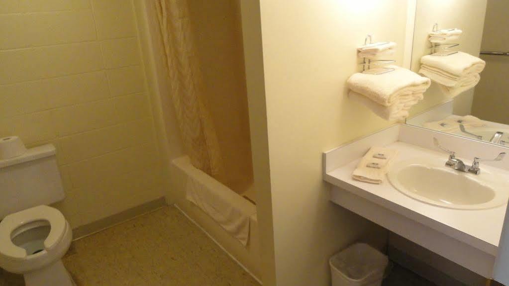 Attican Motel - Attica - Batavia - Warsaw - Darien Lake Εξωτερικό φωτογραφία